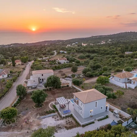 Villa New Luxury Enelia ,with Sunset View ! Fiskardo