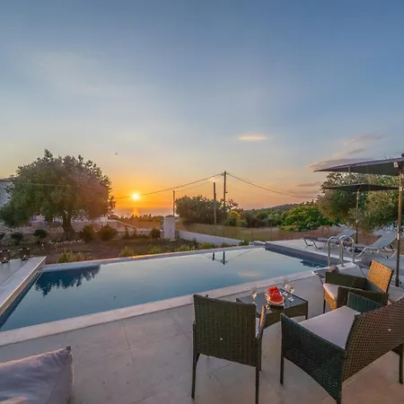 Villa New Luxury Enelia ,with Sunset View !